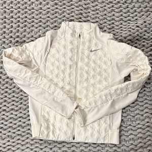 Nike Women's White Aeroloft Jacket For running